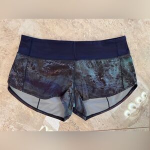 Lululemon Speed Up Shorts LR 2.5” size 6